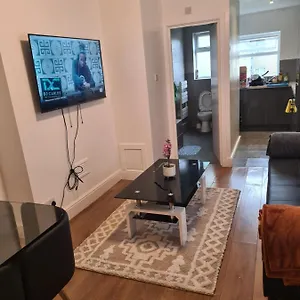 Luxury One Bedroom Flat Apartment