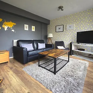 Modern Central Family-home For 6 Londen